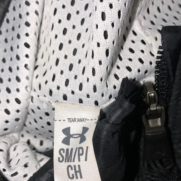 Under Armour black hooded zippered jacket - Picture 4 of 7